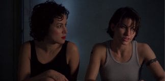 《惊世狂花》影评:除教科书级别诱受外,这部le片表达了更深的东西