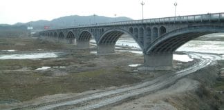 听李志版《是否》